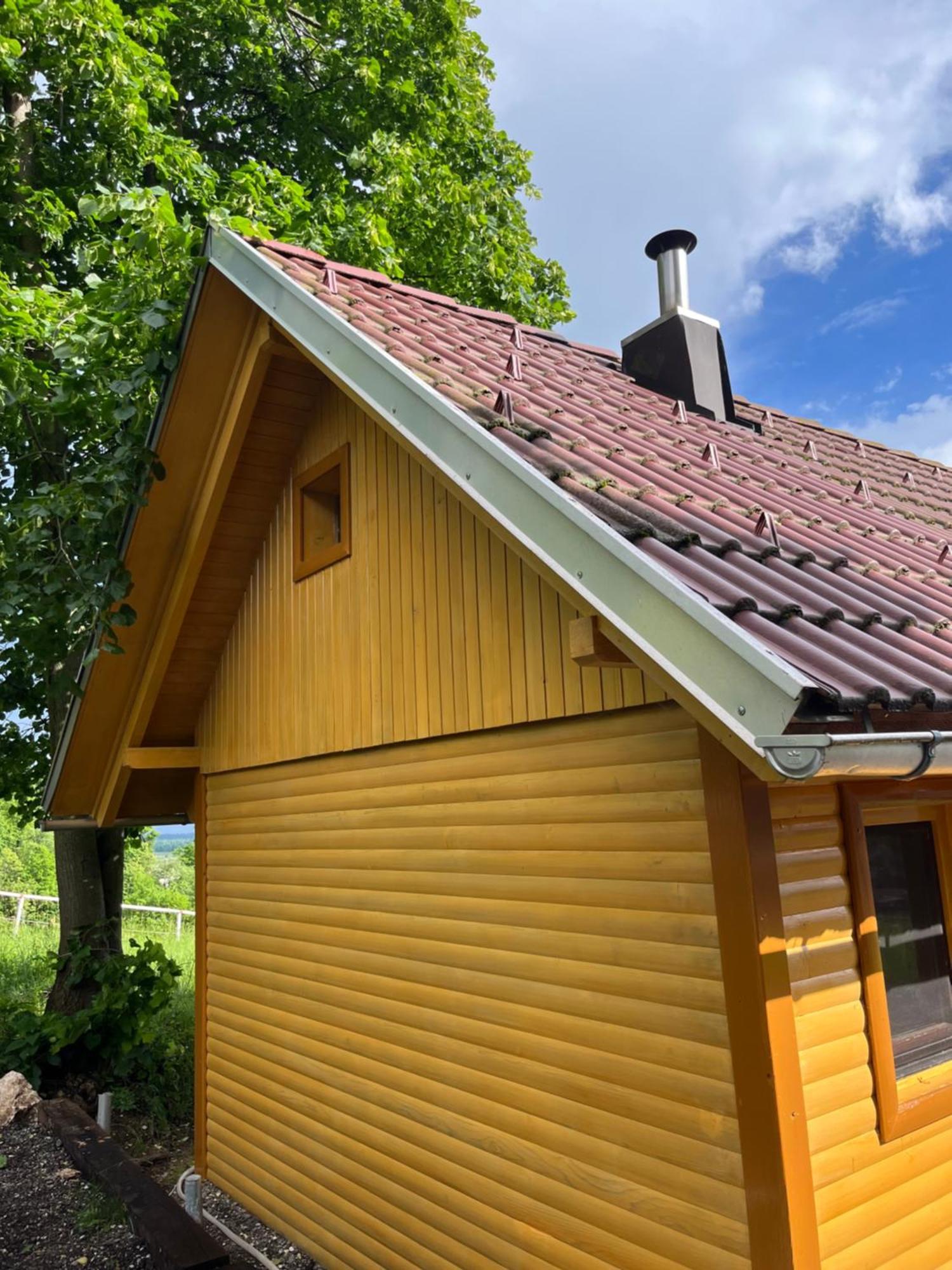 Cottage Zirovnica Luaran gambar