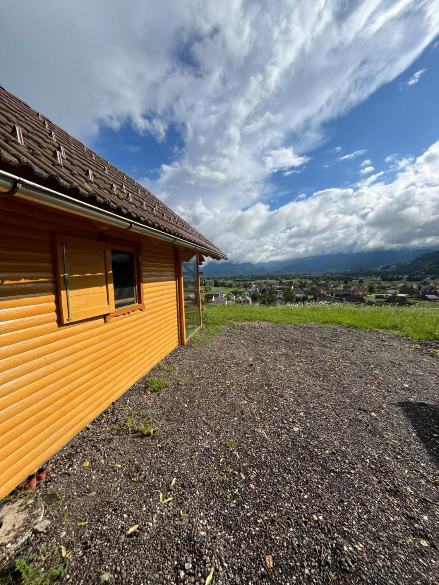 Cottage Zirovnica Luaran gambar