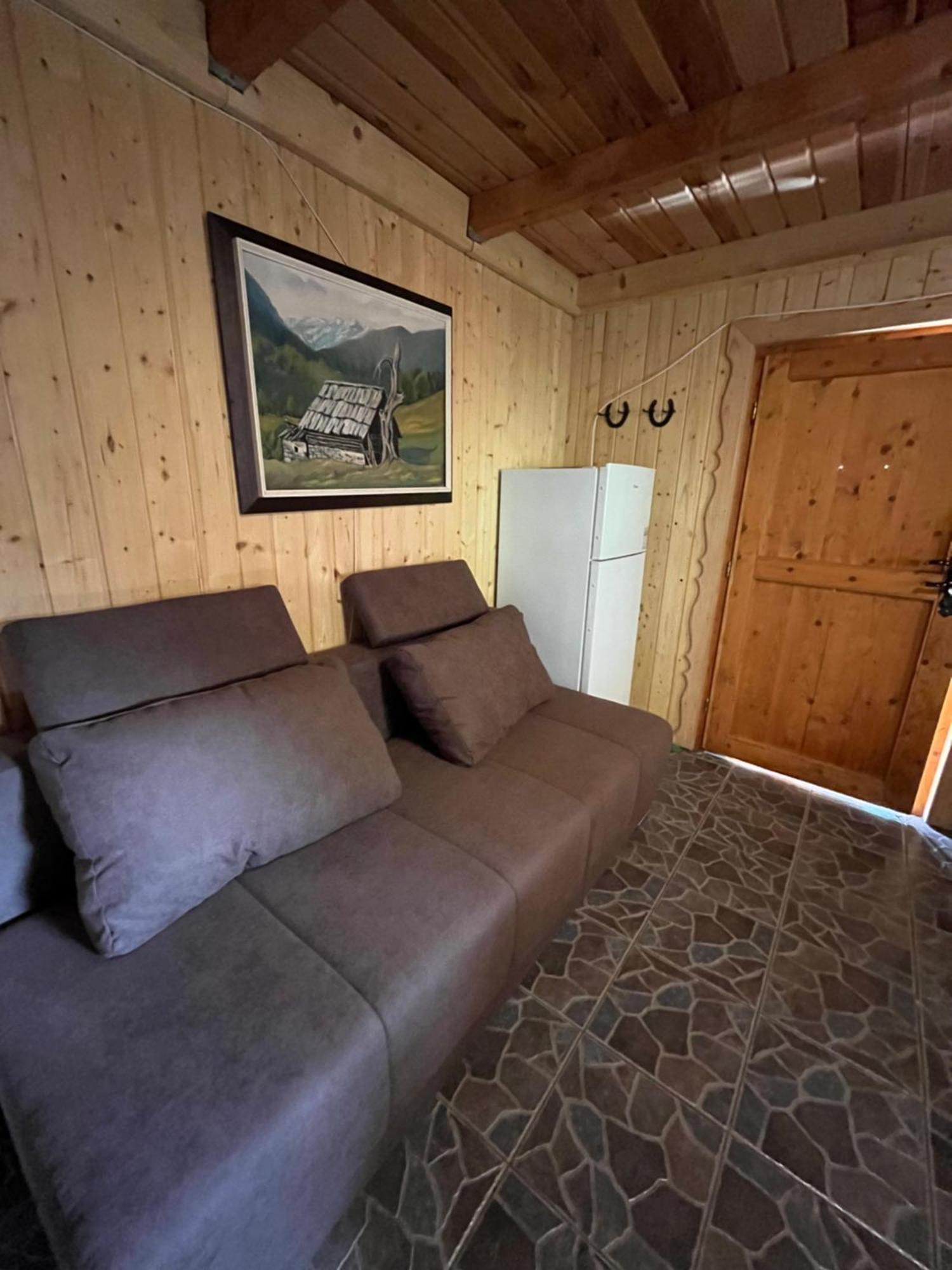Cottage Zirovnica Luaran gambar